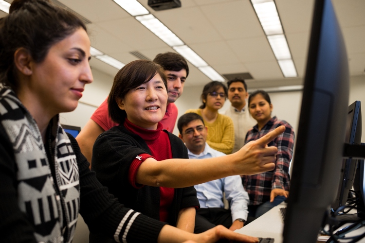 SCE students learn in a computer lab