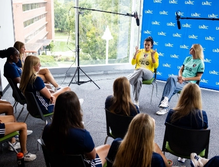 Roos soccer players on soccer field